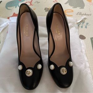 Gucci marmont pearl pumps